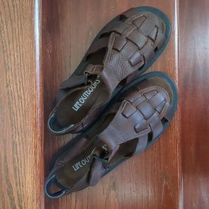 NWOT MEN'S BROWN "LIFE OUTDOORS" SANDALS SIZE 8D